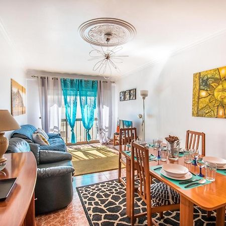 דירות אמאדורה Enjoy Lisbon Cascais Sintra 1200 Metres To Metro Blue Line Sintra Rail Line Free Parking מראה חיצוני תמונה