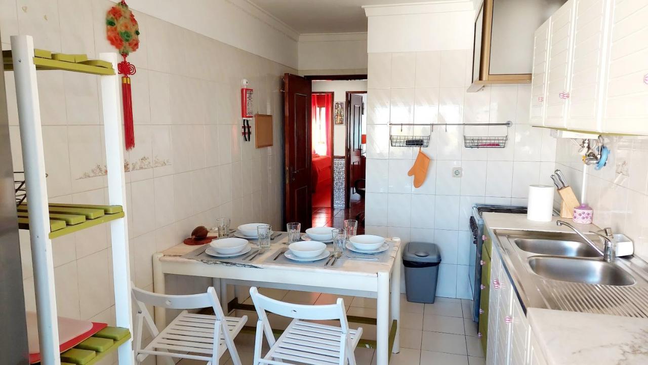 דירות אמאדורה Enjoy Lisbon Cascais Sintra 1200 Metres To Metro Blue Line Sintra Rail Line Free Parking מראה חיצוני תמונה