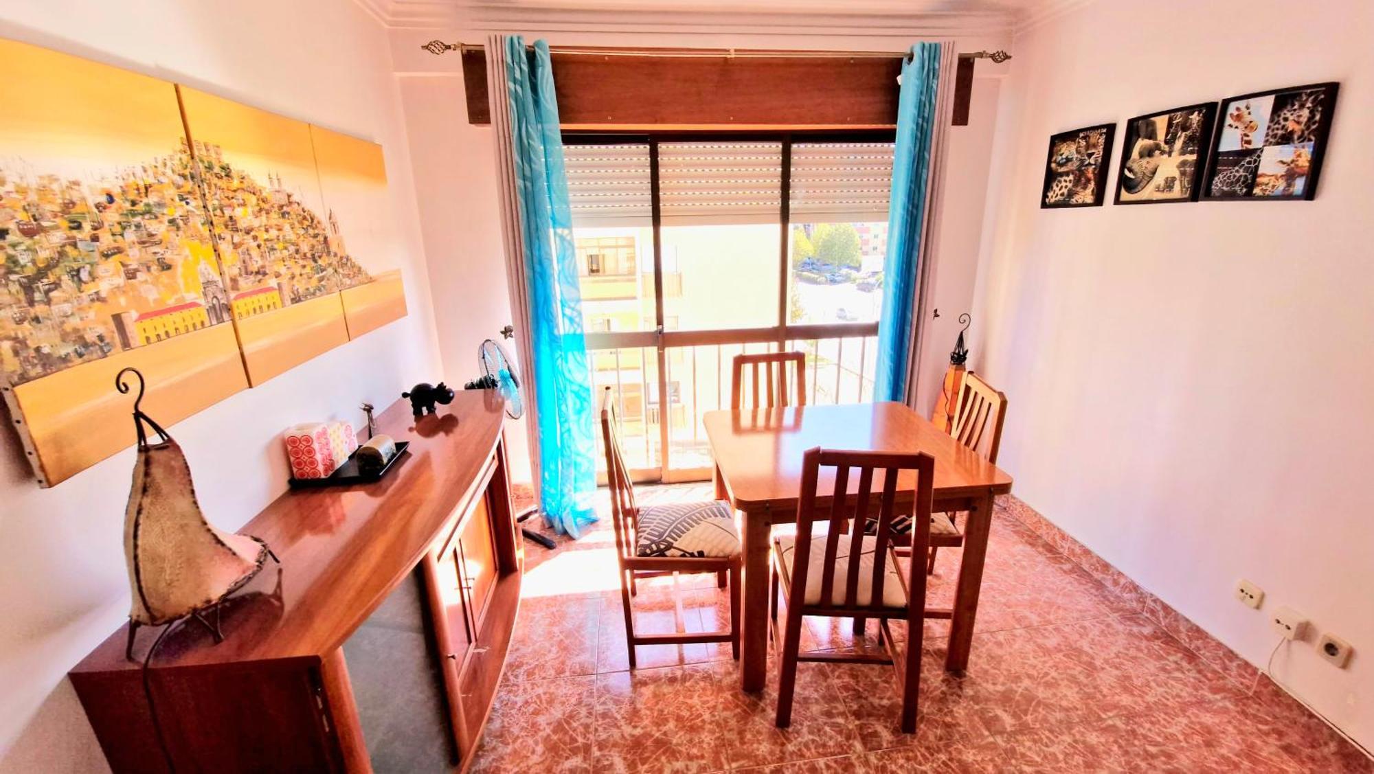 דירות אמאדורה Enjoy Lisbon Cascais Sintra 1200 Metres To Metro Blue Line Sintra Rail Line Free Parking מראה חיצוני תמונה